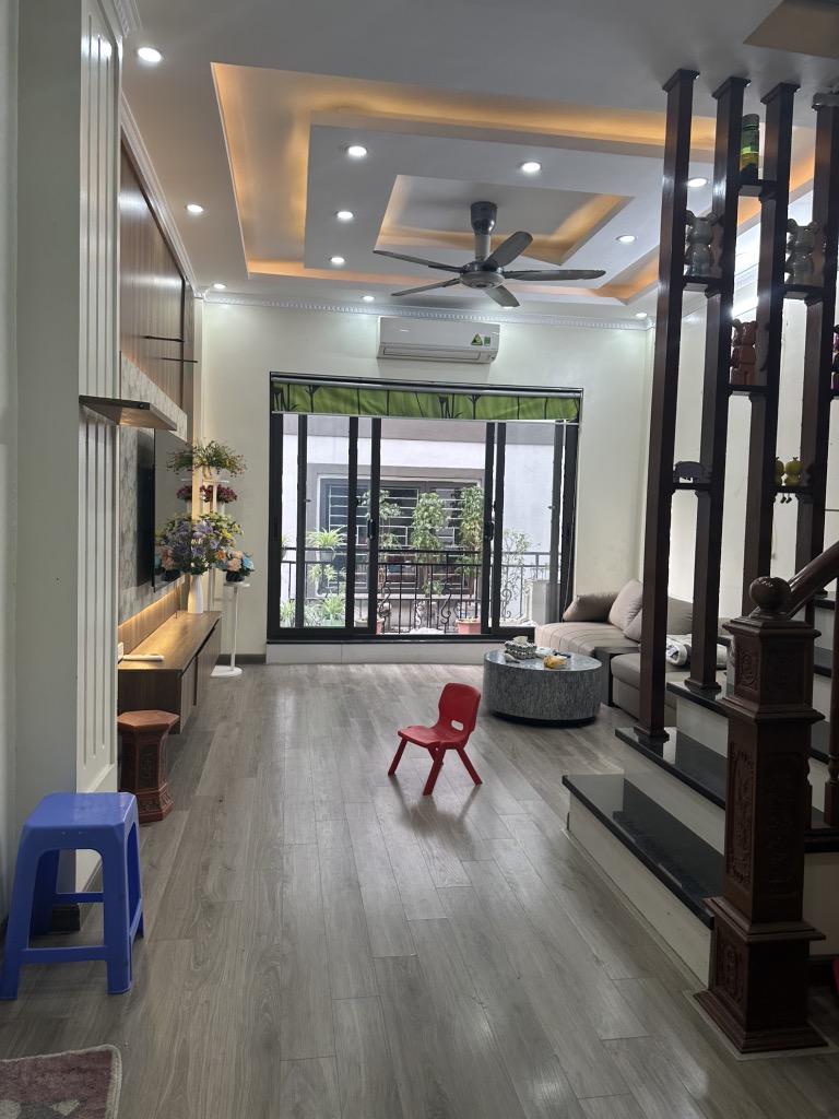 Nhà Đền Lừ phân lô ô tô vòng quanh, kinh doanh 46m2 - 5 tầng 14 tỷ - Ảnh 1